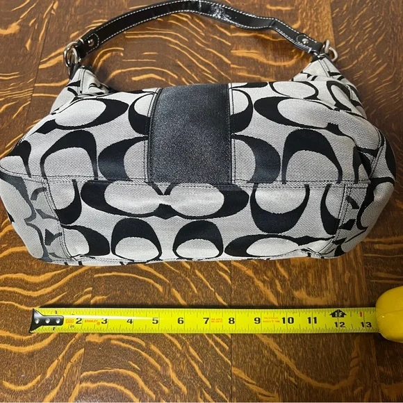 Coach Penelope Cary-all Black and Gray Signature C Shoulder Bag - Picture 9 of 10